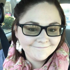 Meet your Posher, Katelyn